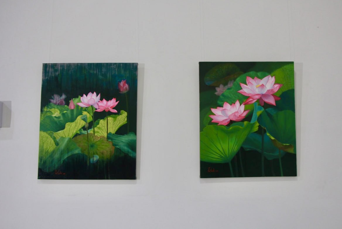 Lotus studies in oil