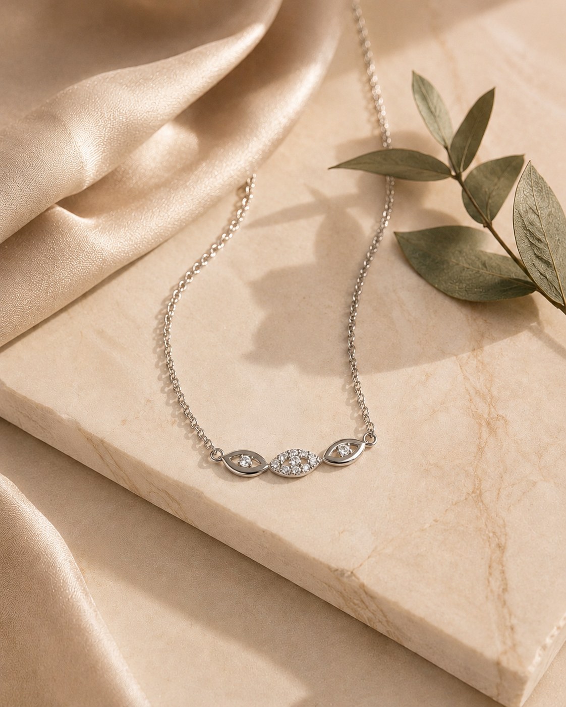 Réverie Necklace