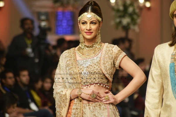 Wedding Photographer in Lahore Pakistan (Idrees Naghina Wala) logo