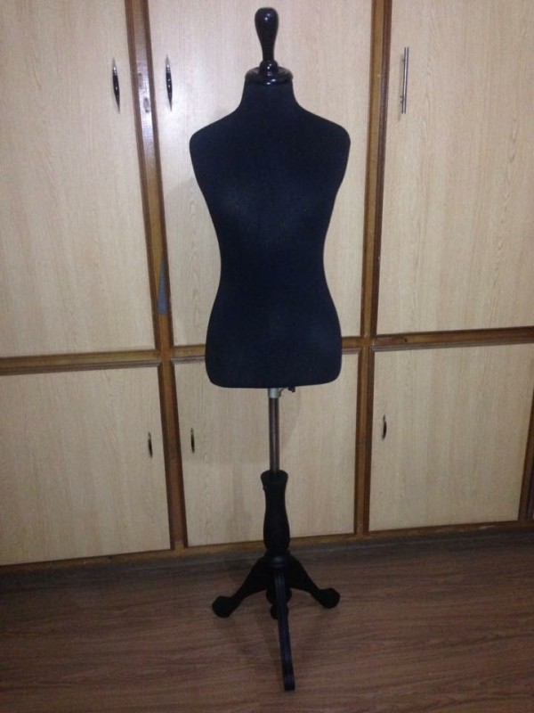 Anjum Mannequins logo