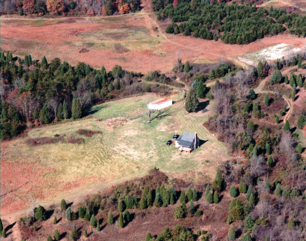 Hillcrest homesite aerial photograph from 1997