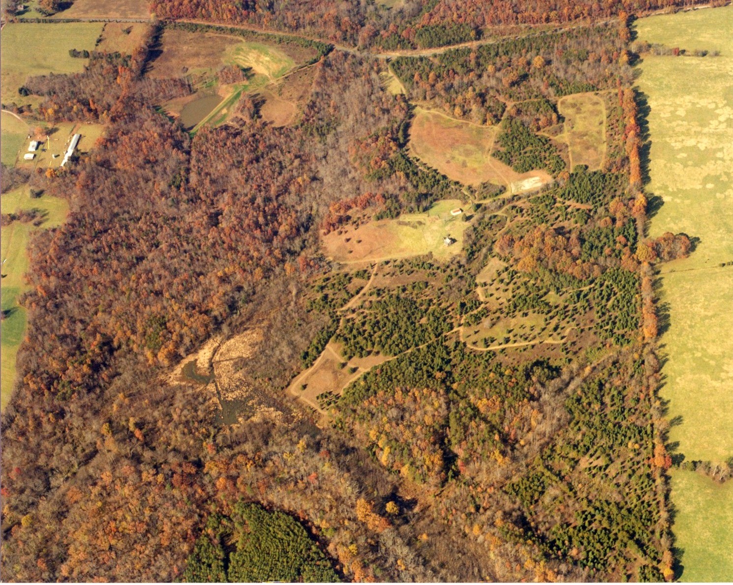 Hillcrest aerial photo from 1997