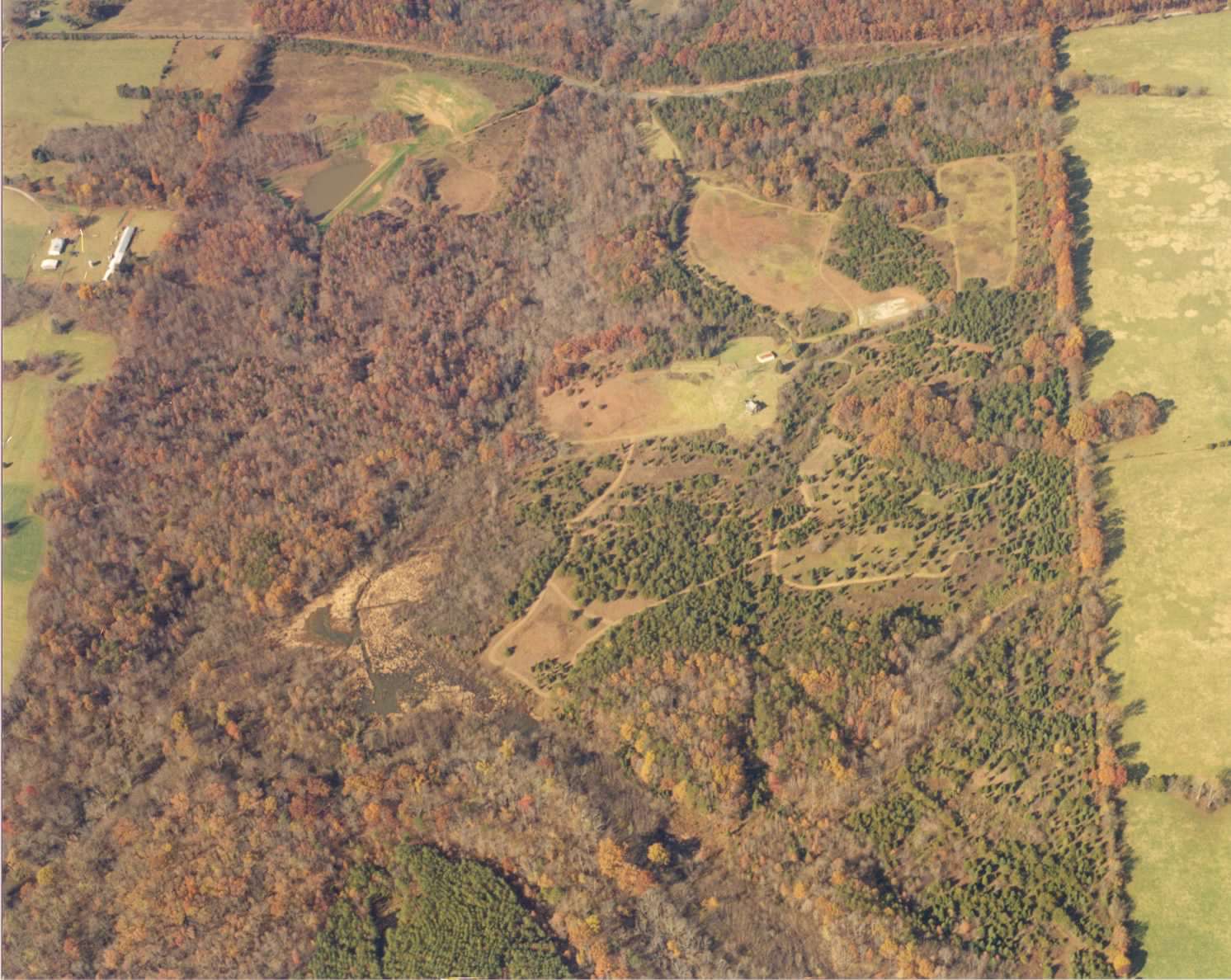 Hillcrest aerial photo from 1997