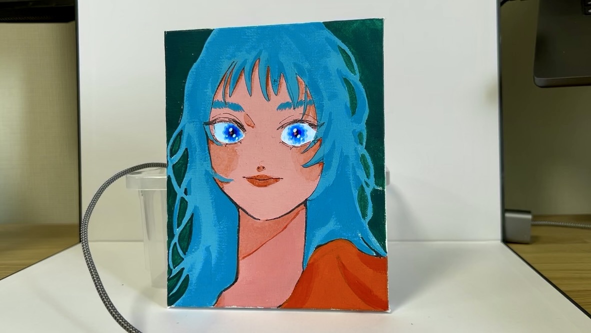 目が動く絵画