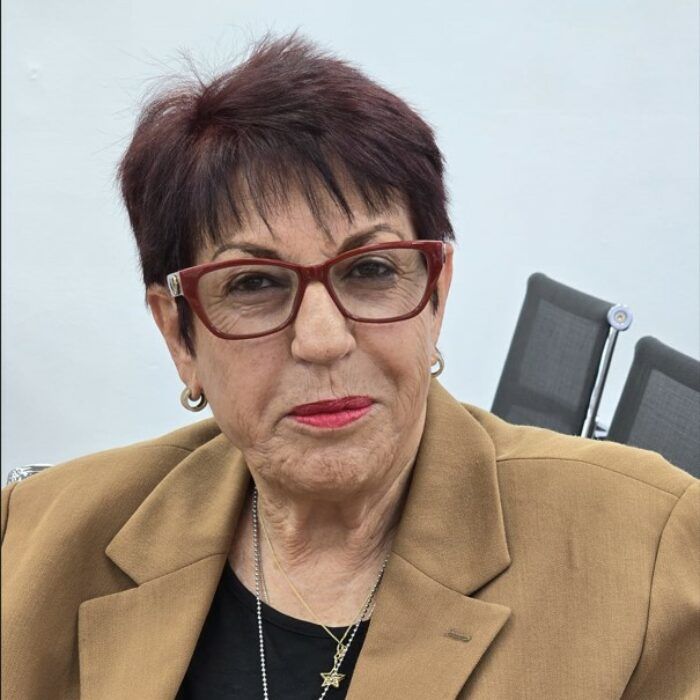אושרה ארז
