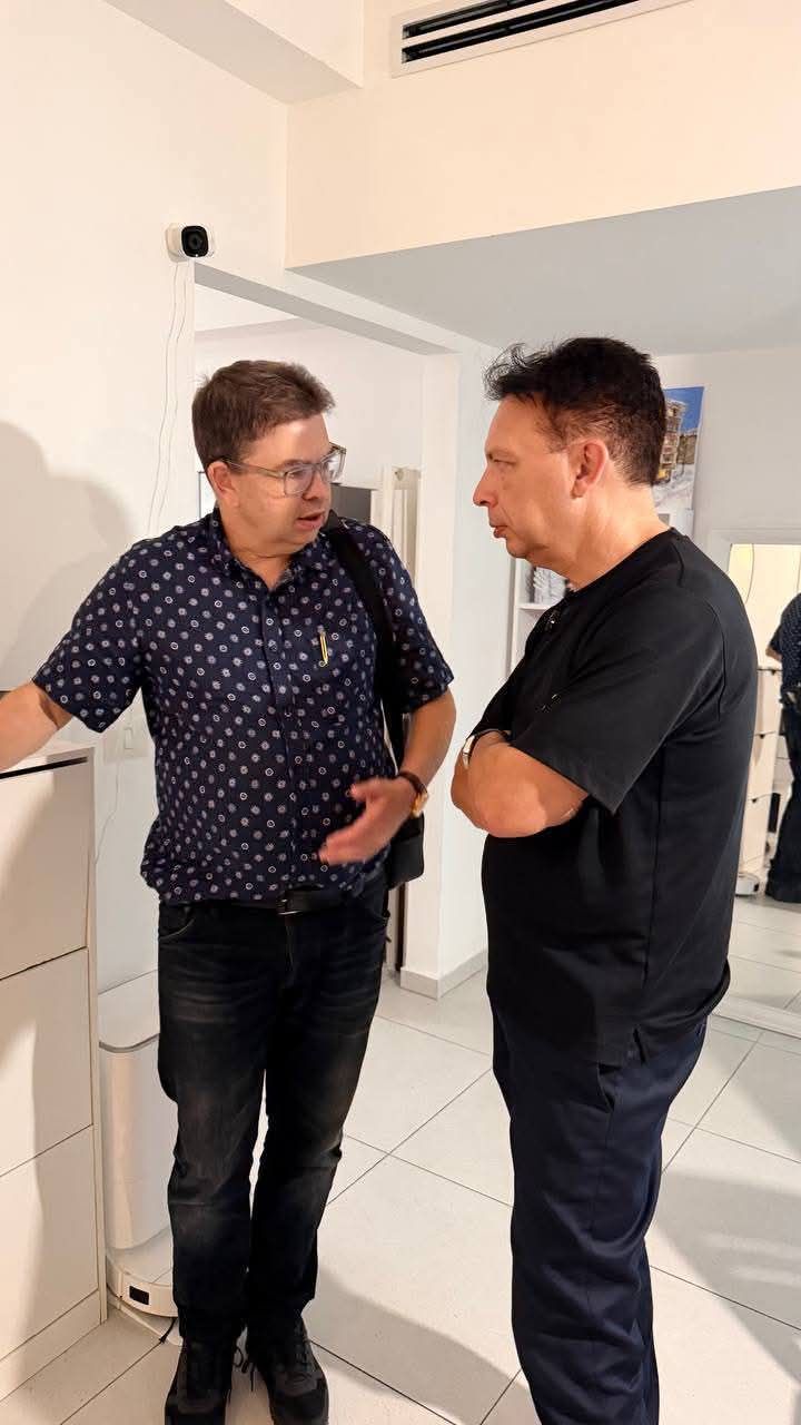 בפעם הראשונה בישראל, אזרחים מקבלים ממפלגות תשובות כתובות לשאלות שלהם. לא סיסמאות. לא סרטונים. תשובות.