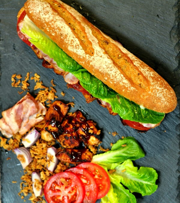 Le Baguette BBQ kuře