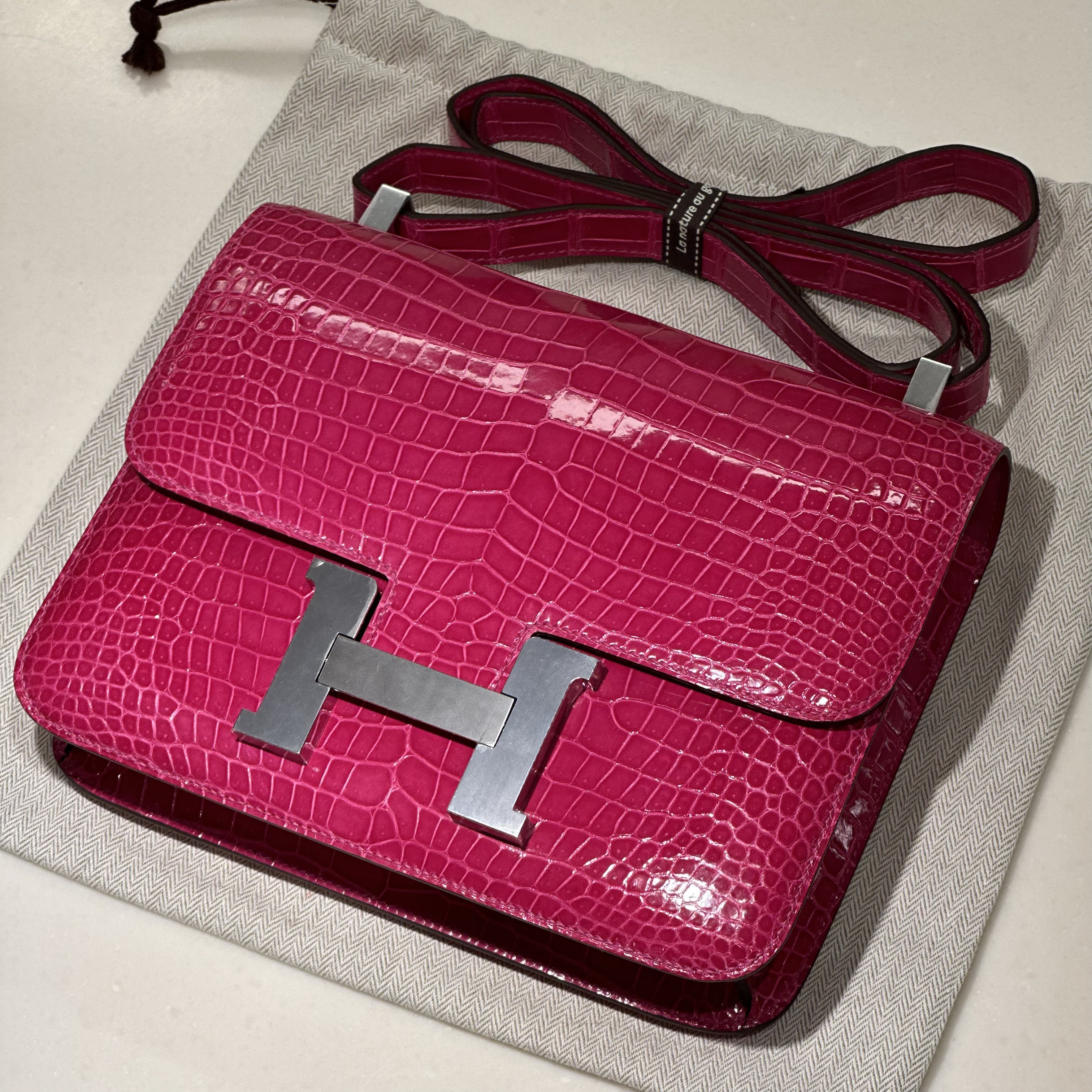 Hermes Constance 24 cm Porosus Crocodile Leather PHW