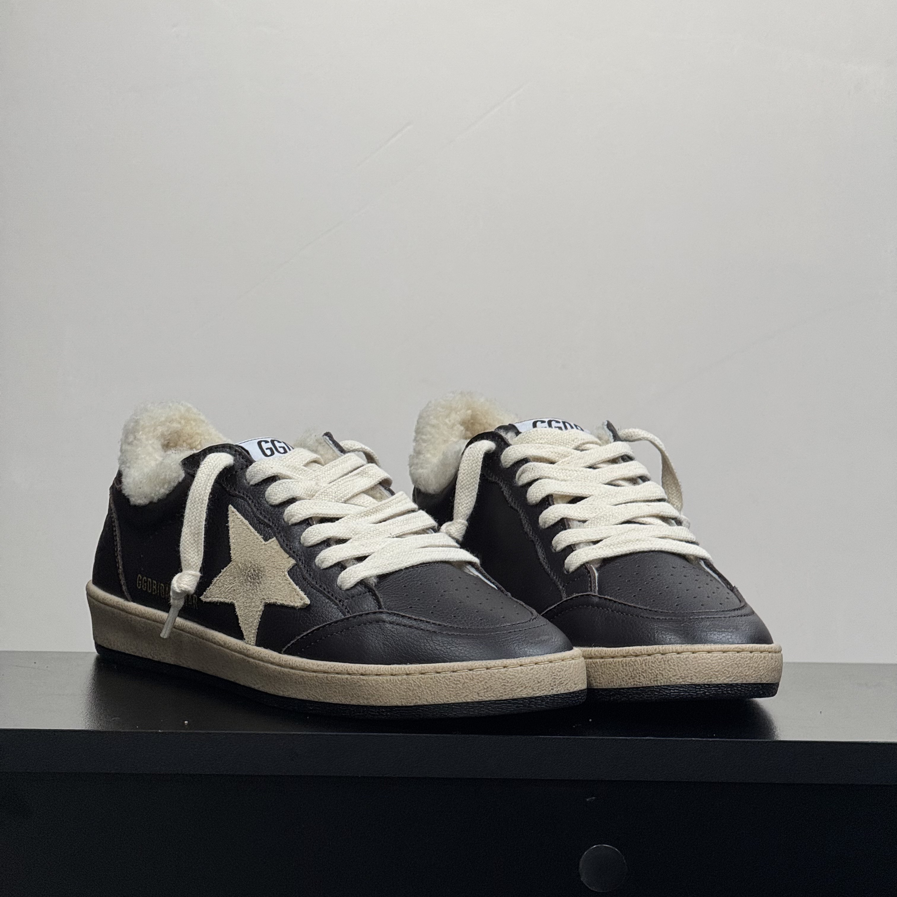 Golden Goose с Мехом Ball Star, Темная кожа
