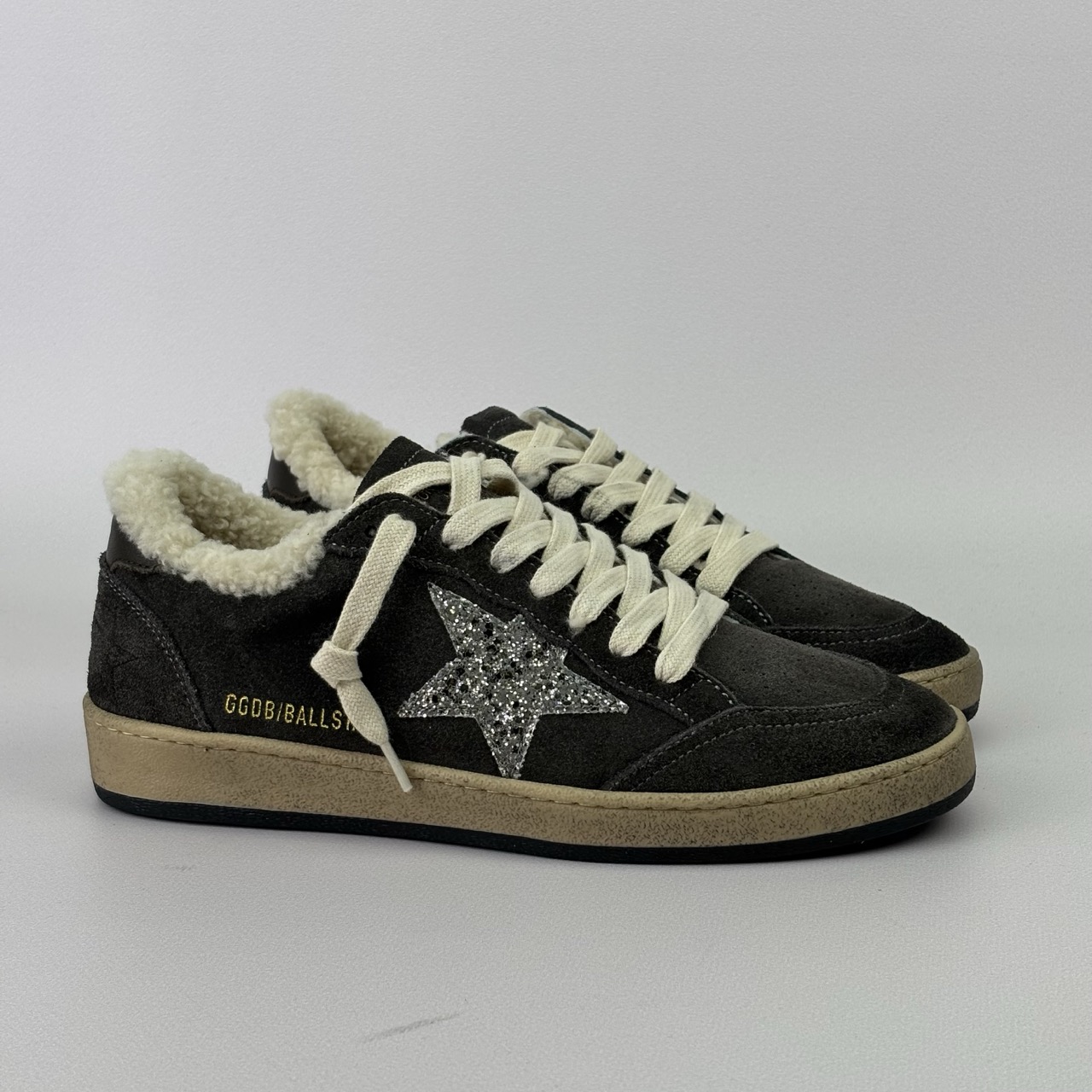 Golden Goose с Мехом Ball Star, серая замша