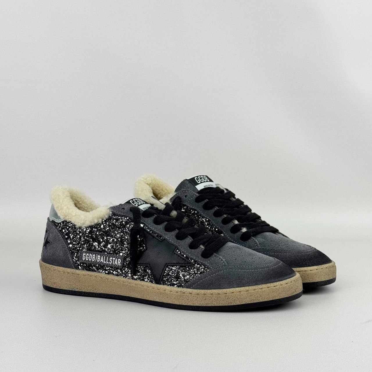 Зимние Golden Goose Ball Star / Серые с блестками женские