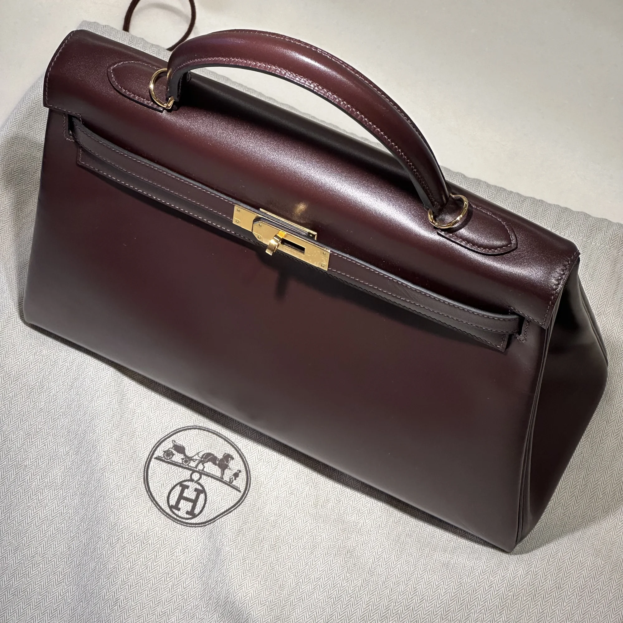 Hermes Kelly 35 Box Leather Rouge Ash GHW
