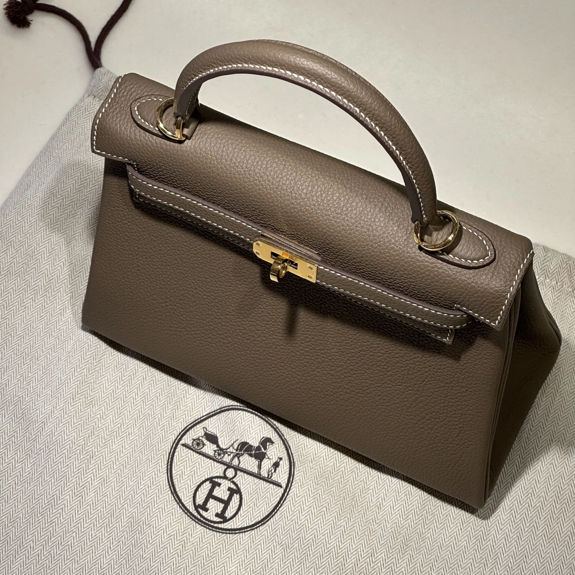 Hermes Kelly 25 Togo Leather Etoupe GHW