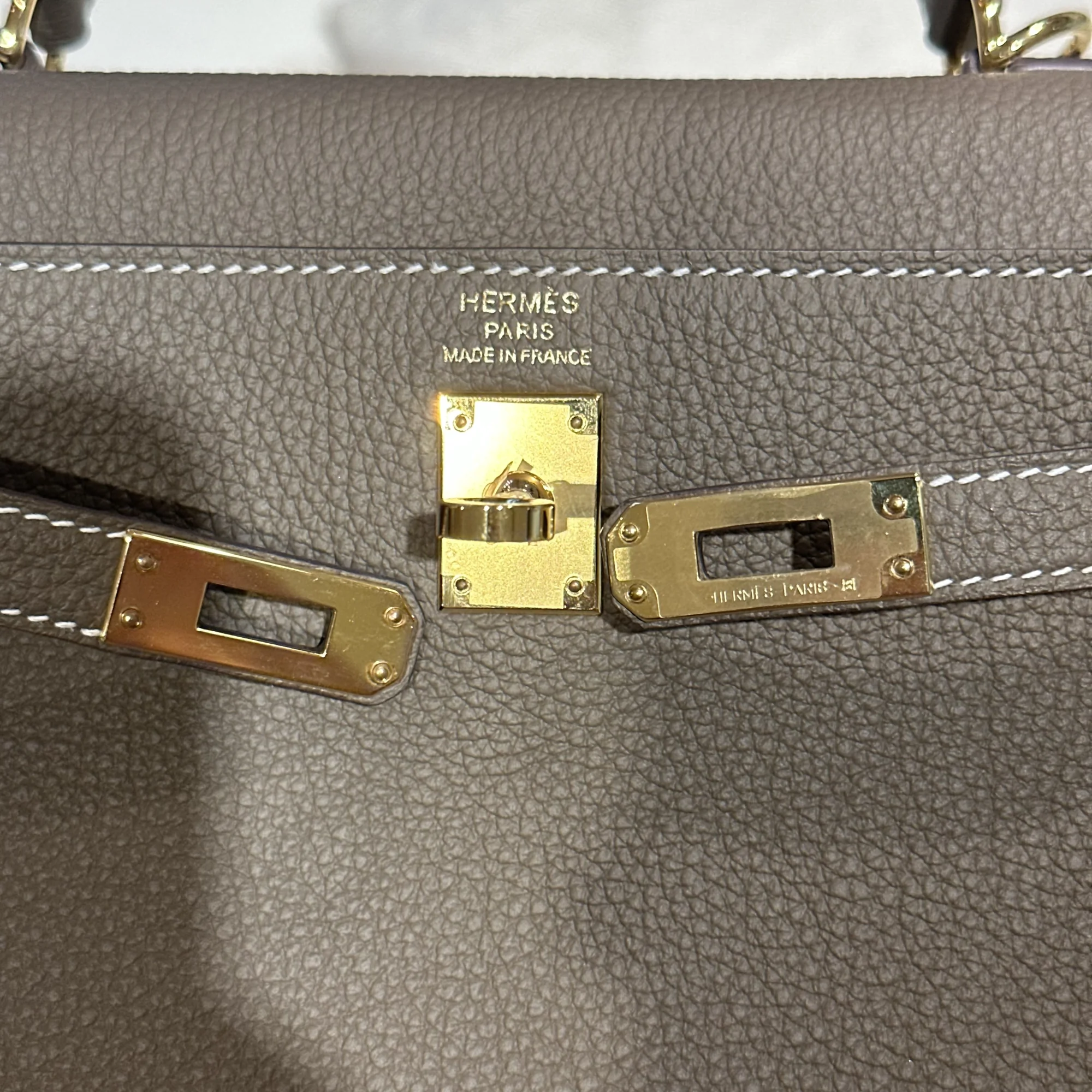 Hermes Kelly 25 Togo Leather Etoupe GHW миниатюра 3