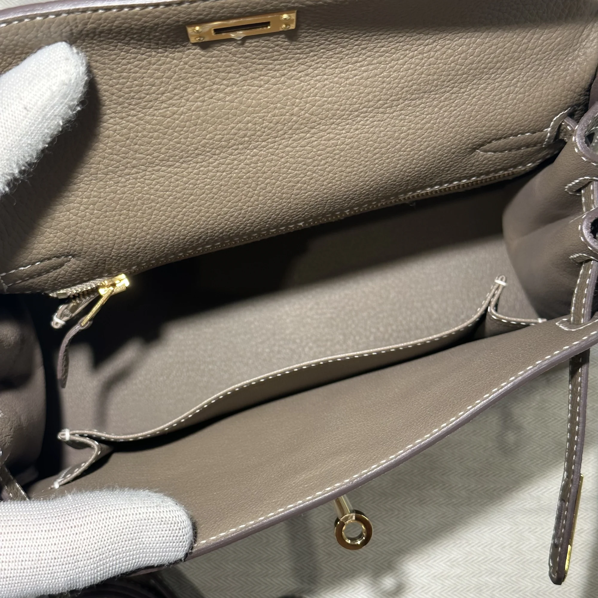 Hermes Kelly 25 Togo Leather Etoupe GHW миниатюра 7