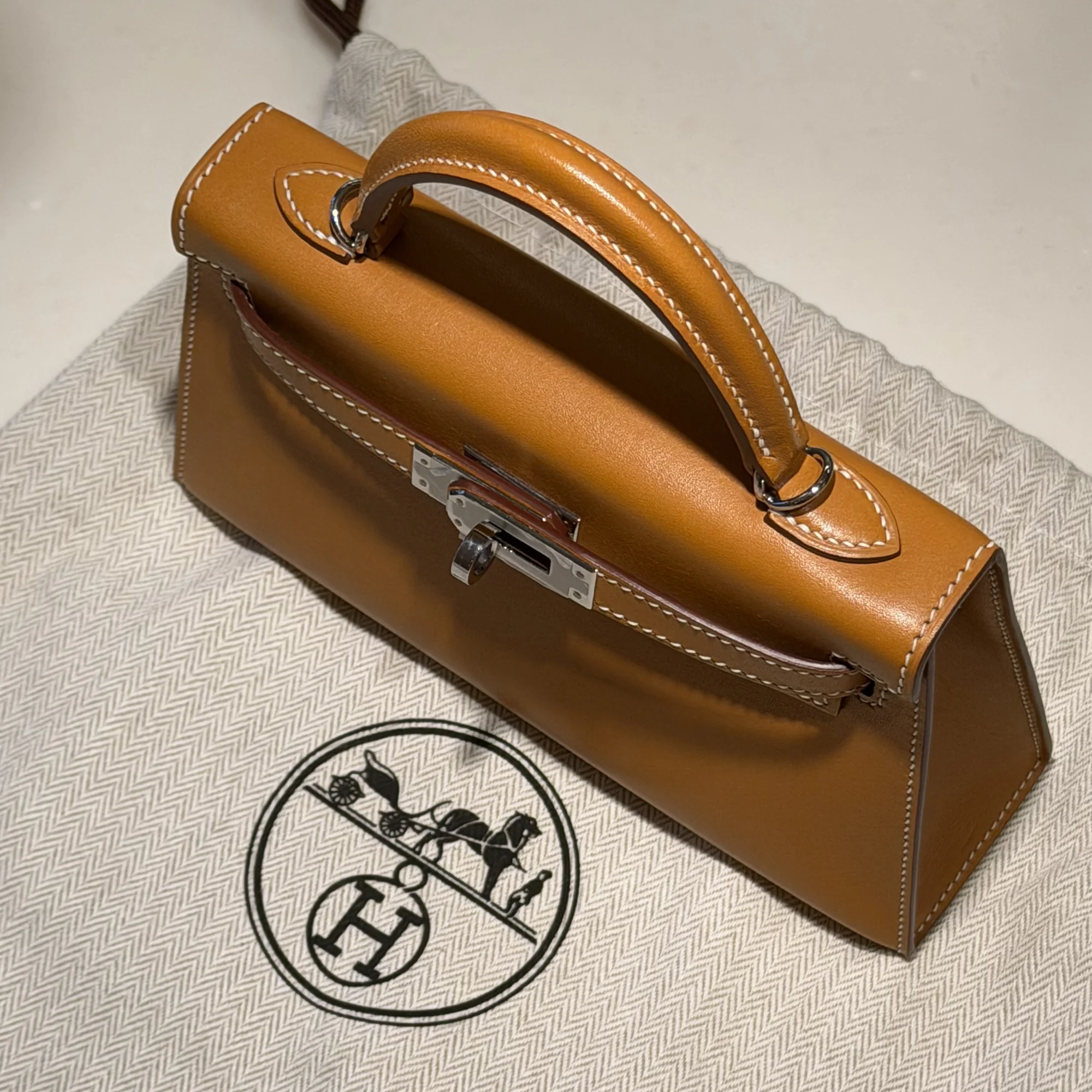 Hermes Mini Kelly 19 Mustard Butler Leather PHW