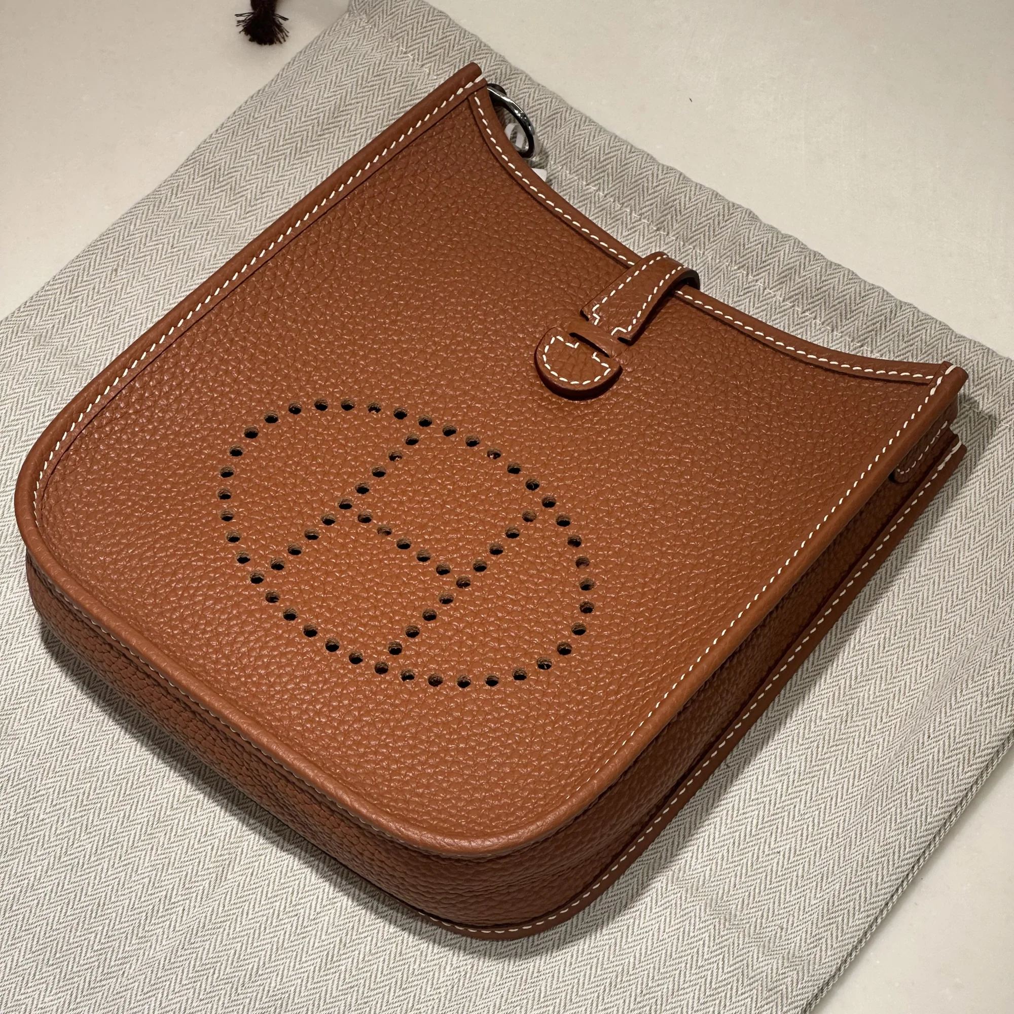 Hermes Evelyne 18 Togo Leather