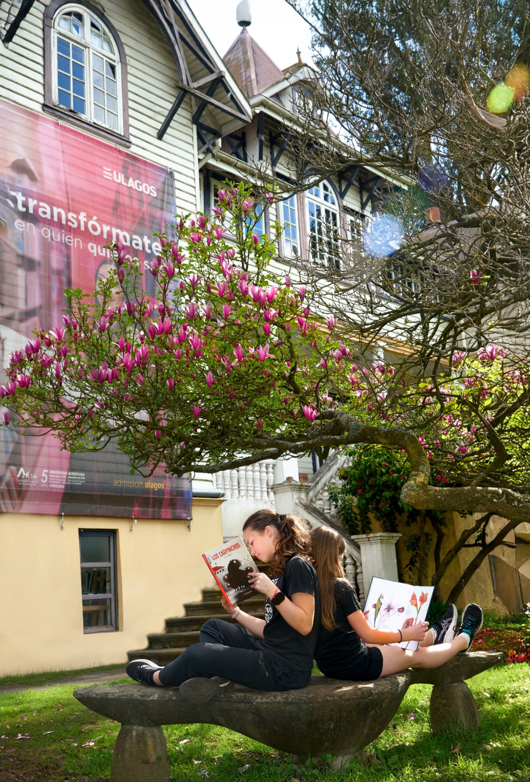 Charla de Literatura Contemporánea