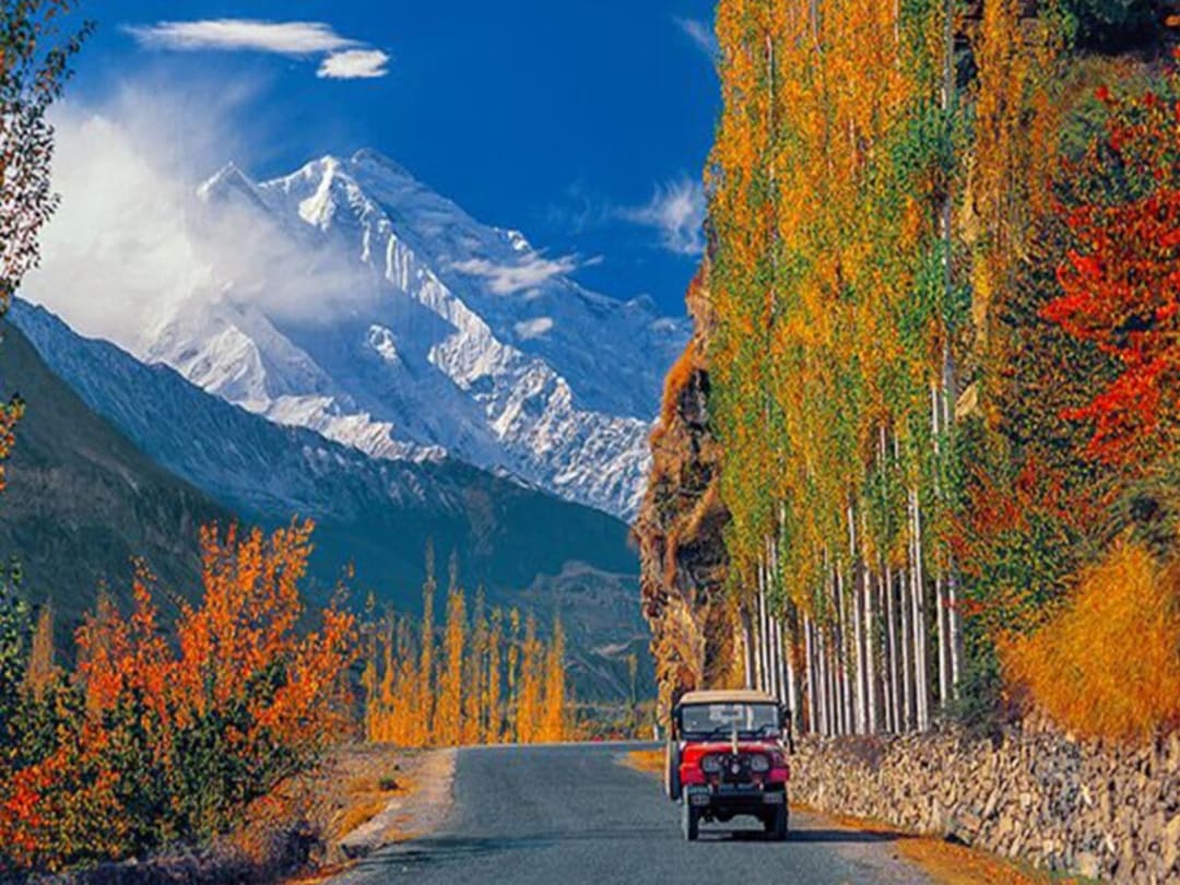 Hunza Valley Travel Guide: Best Places, Season and Travel Tips