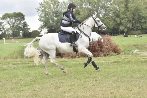 Inspirational Louisa and Gabriel Gallop to the end of the Rainbow