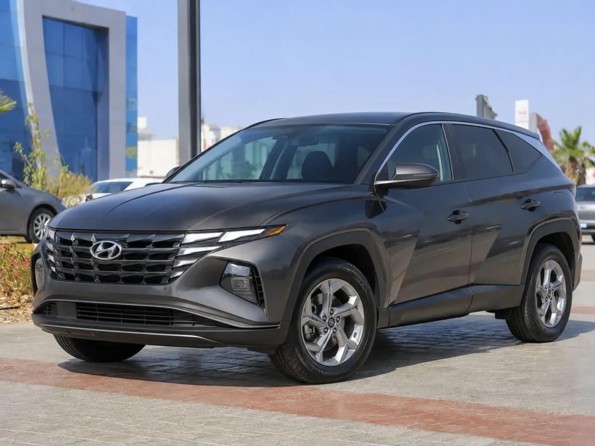 Front three-quarter view of the gunmetal Hyundai Tucson 2022 available from OnTime Sharm car rental