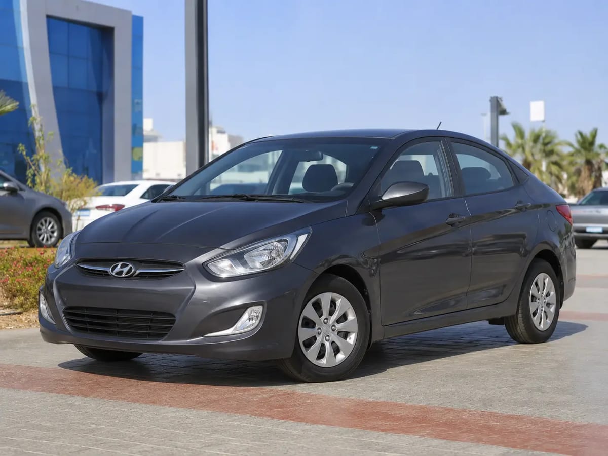 Front three-quarter view of the gunmetal Hyundai Accent RB 2019 available from OnTime Sharm car rental