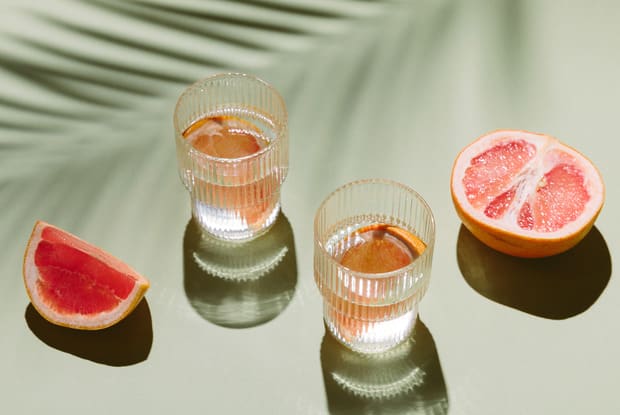 grapefruit slices and grapefruit juice