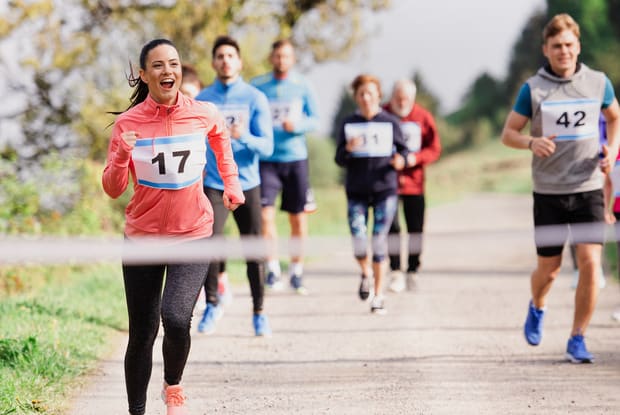 people running for a marathon