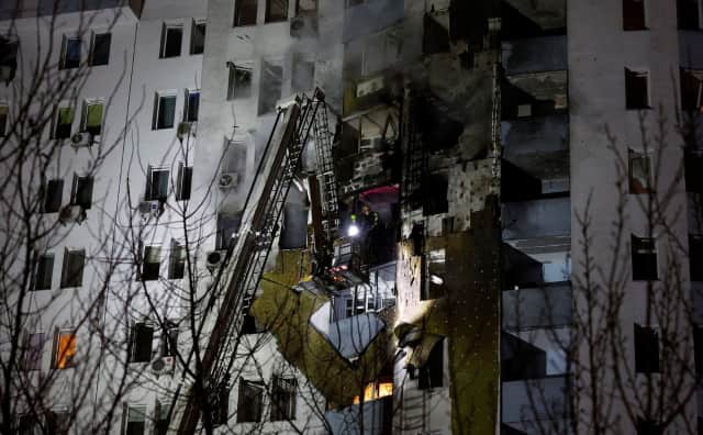 Kiev Belediye Başkanı, Rusya'nın Saldırıları Evlerin Yarısının Isıtmasız Kalmasına Neden Olduğundan Sakinlere Şehri Terk Etme Çağrısında Bulundu