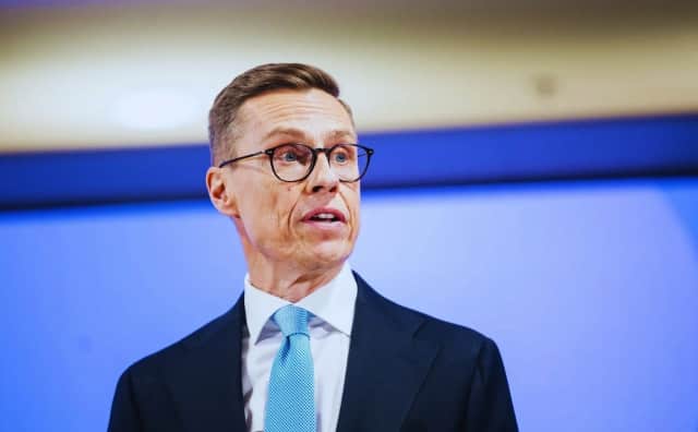 AB, ABD'yle Anlaşma Korkusuyla Rusya'yla Müzakerelerde Özel Temsilciyi Gözetliyor