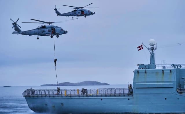 Avrupa Askeri Kuvvetleri, ABD'nin İlhak Tehditleri Arasında Grönland'a Konuşlanıyor