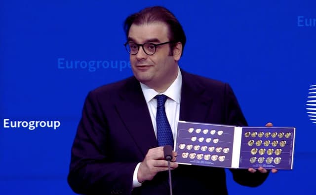 Bulgaristan'ın Euro'ya Kabulü Başarılı İlk Haftaların Ardından Eurogroup'un Onayını Kazandı