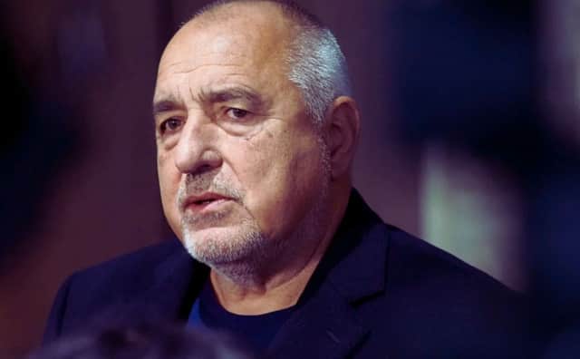 Bulgar Borissov, Peevski ile İlişkileri Reddediyor, Bütçe Tavizlerine Son Verilmesinin Sinyalini Veriyor ve Cumhurbaşkanı Radev'i Eleştiriyor