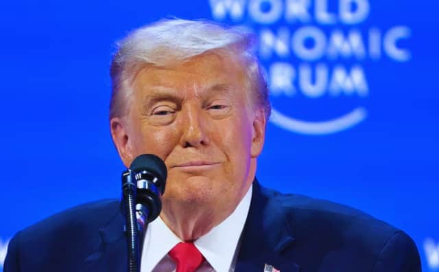 Trump Grönland ve Tarifeler Konusunda Geri Adım Atarak Avrupa ve NATO'yu Netlik Arayışından Çıkardı