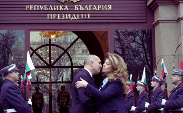 Bulgaristan: Radev Başkanlıktan Ayrılıyor - Yotova Devralırken 'Dalgayı Durduramıyorlar'