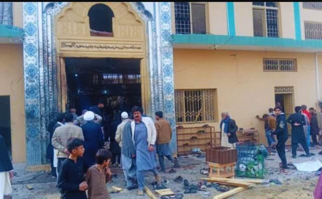 Pakistan'da Cuma Namazı Kanlı Bitti: Şii Camisine İntihar Saldırısında 31 Ölü, 169 Yaralı