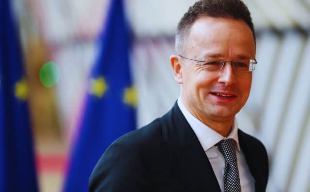 Savaş Yıldönümü Arifesinde Brüksel'i Şoke Eden Hamle: Macaristan'dan Ukrayna Kredisi ve Yaptırım Vetosu