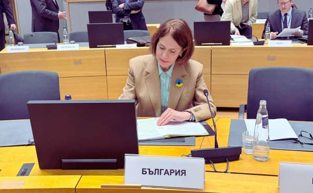 Bulgaristan Geçici Dışişleri Bakanı'ndan Rusya'ya Ret: Ukrayna'ya Güçlü AB ve NATO Desteği Vurgusu