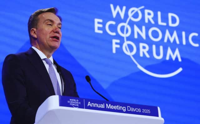 Jeffrey Epstein Bağlantıları Davos Forumu Başkanını İstifaya Götürdü