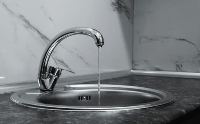 Bulgaristan'da Su Fiyatlarına Zam Dalgası: 1 Mart'tan İtibaren Yeni Tarifeler Yürürlükte