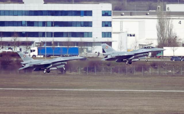 Bulgaristan'ın F-16'ları Sofya Semalarında: Eğitim Uçuşlarının Perde Arkası