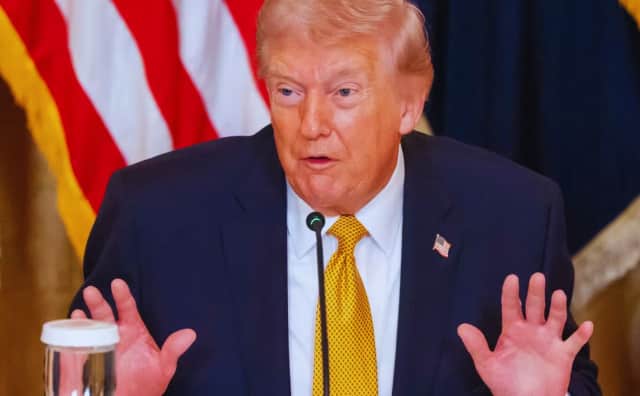 Trump'tan İran'a Gözdağı: "İran'ı Bitirip Hürmüz'den Çekiliriz"