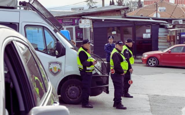 Bulgaristan'da Seçim Öncesi 'Oy Satın Alma' Operasyonu: Onlarca Gözaltı ve Sıkı Denetim