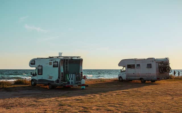 İran'daki Savaş Kıbrıs ve Yunanistan Turizmini Tehdit Ediyor