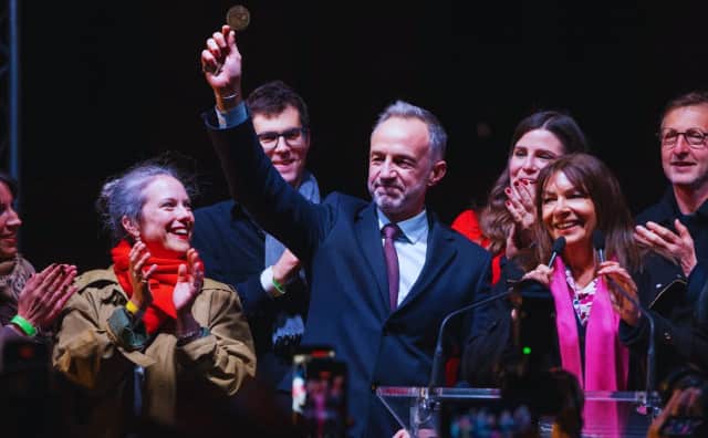 Fransa'da Yerel Seçim Sonuçları: Paris Solun Kalesi Kalmaya Devam Ederken, Aşırı Sağ Sembolik Kazanımlar Elde Etti