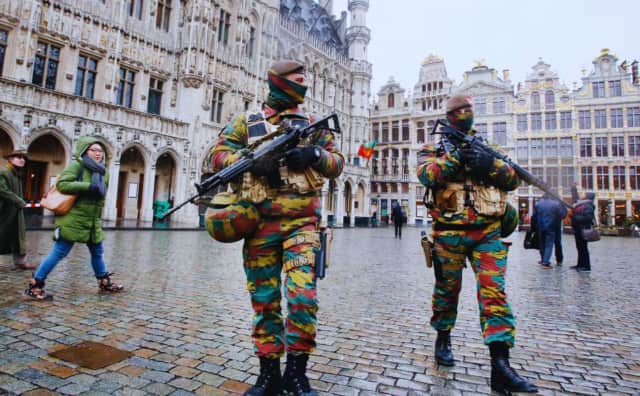 Belçika'da Yahudi Toplumuna Yönelik Tehditler Nedeniyle Askeri Devriye Dönemi Başladı