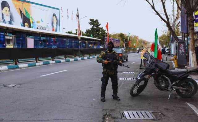 Savaşın 27. Günü: ABD-İran Görüşmelerinde Çıkmaz Sürüyor