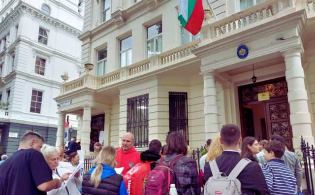 İngiltere'deki Bulgarlar İçin Seçim Hazırlığı: Sandık Sayısı Azalsa da Katılım Beklentisi Yüksek