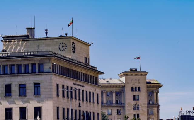 Bulgaristan Ekonomisinde Alarm Zilleri: Büyüme Yavaşlıyor, Enflasyon ve Bütçe Açığı Tehdidi Büyüyor