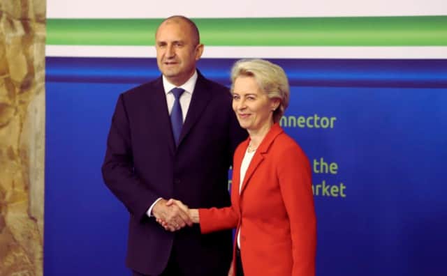 Von der Leyen'den Radev'e Tebrik: Avrupa'nın Geleceği İçin Birlikte Çalışmaya Hazırız